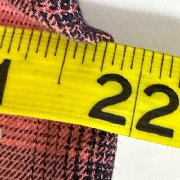 Stylus sz lg button down shirt in a blue and pink plaid - Picture 4 of 12